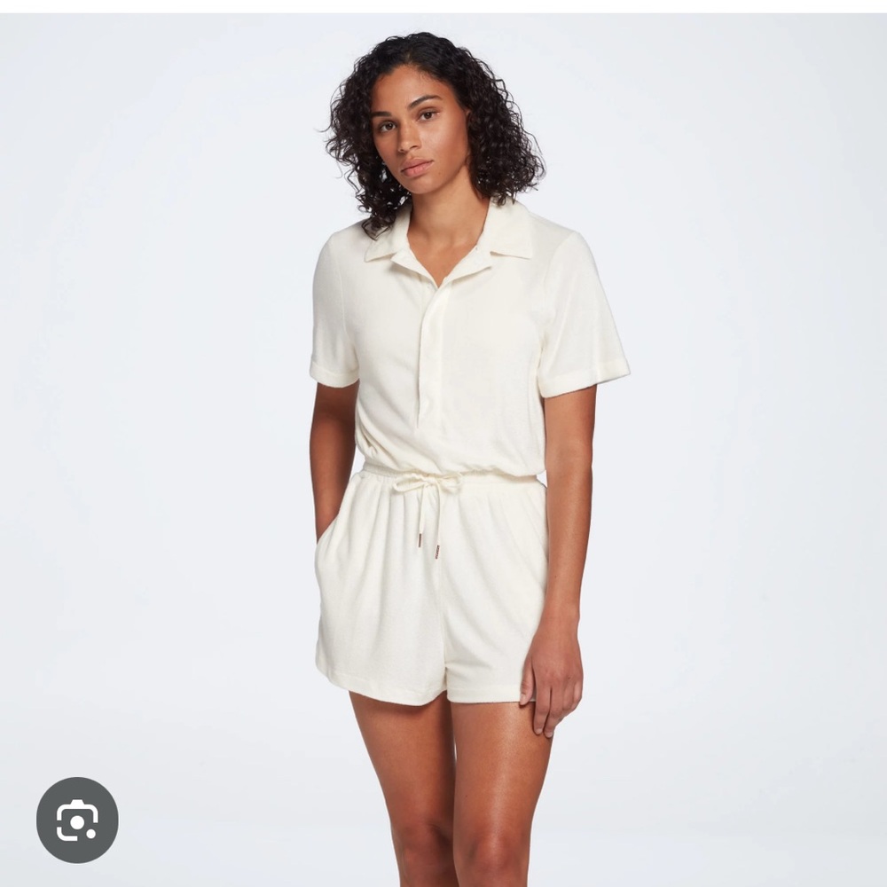 NWOT CALIA by Carrie Underwood Cream Romper